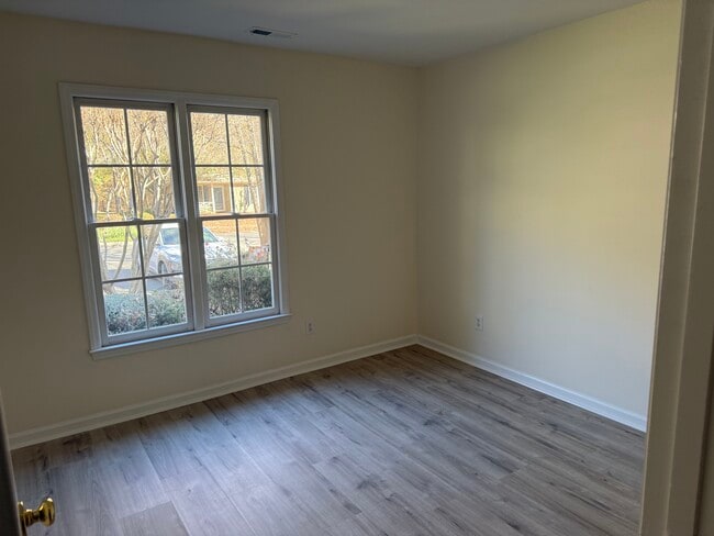 2 Crystal Oaks Ct, Durham, NC 27707 - photo 5