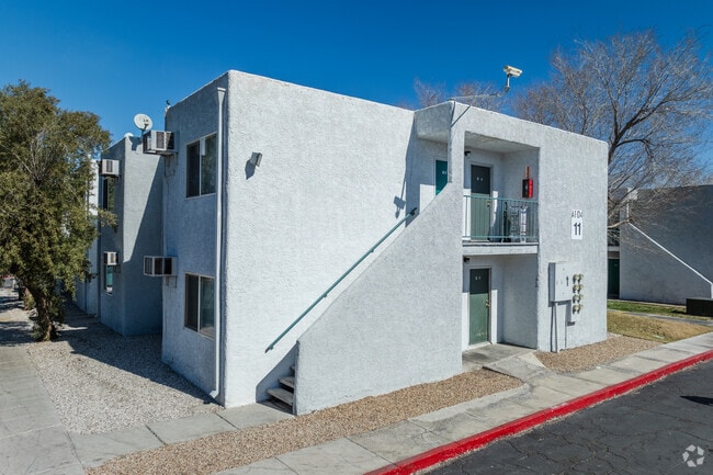 Summer Place Apartments, Las Vegas, NV 89101 - photo 7