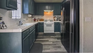 134 Cordova Ln, Stockton, CA 95207