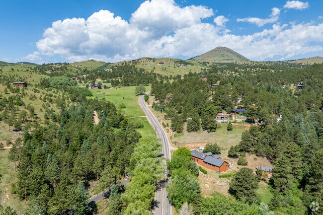 Named after the mountain the community sits upon, Sugarloaf is a remote neighborhood in Boulder.