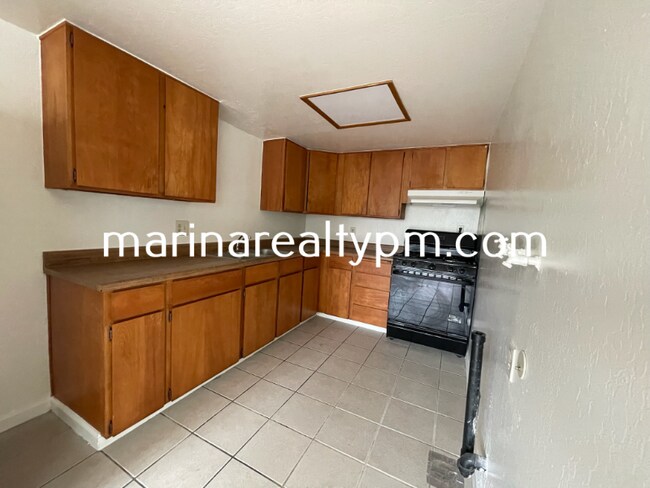240 Holly St unit 5, Vallejo, CA 94589 - photo 5