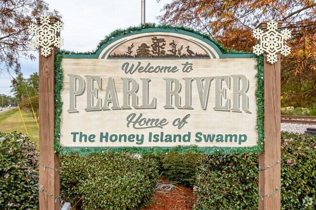 Pearl River is home to the Honey Island Swamp.