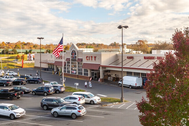 Food City is one of several grocery options for Johnson City residents.