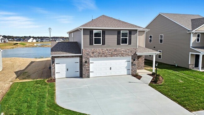 1244 Stuckey Pointe Pass, Fort Wayne, IN 46818 - photo 3