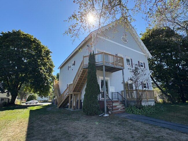 66 E Valentine St unit 2, Westbrook, ME 04092 - photo 2