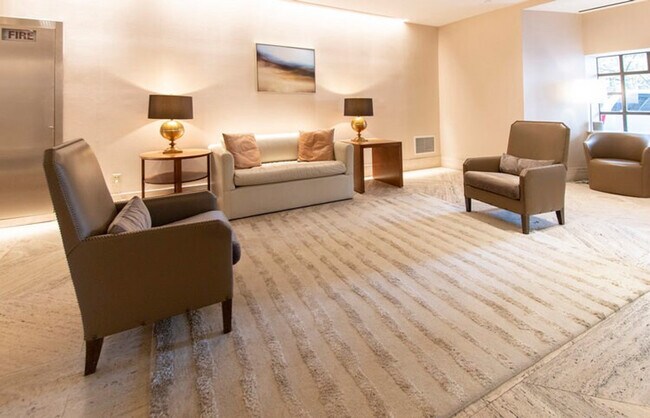 437 E 49th St unit ID1058846P, New York, NY 10017 - photo 7