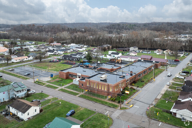 Approximatley 226 students attend Altizer Elementary School.