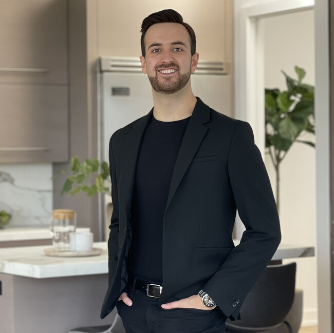 Agent Photo