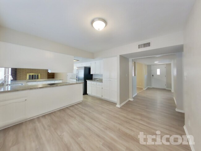 1550 E Kramer St, Mesa, AZ 85203 - photo 4