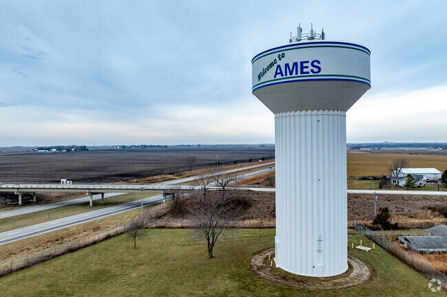 Living in College Creek means tranquility with the convenience of Lincoln Way nearby.