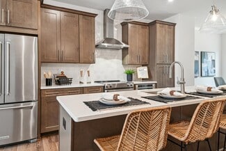 2047 Clarksdale Dr, Charlotte, NC 28206