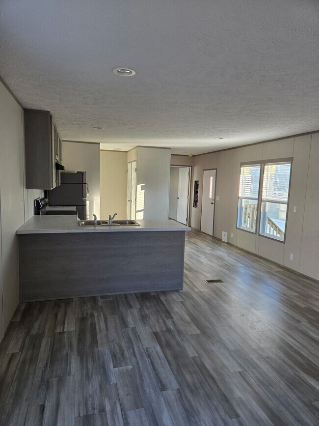 106 York St, Scottsboro, AL 35769