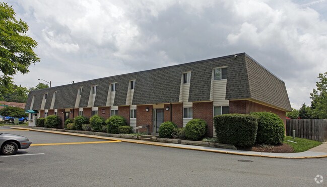 Flats at Newport Crossing, Newport News, VA 23602 - photo 2