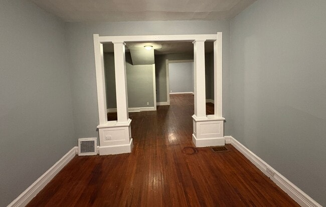 1314 Dawson St, Toledo, OH 43605 - photo 3