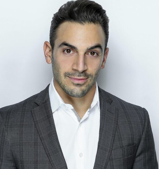 Agent Photo