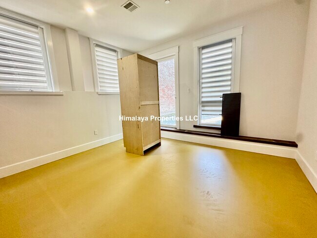 100 Mt Pleasant Ave unit 2B, Boston, MA 02119 - photo 3