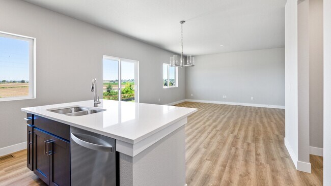 713 Muturu Rd, Johnstown, CO 80524 - photo 5