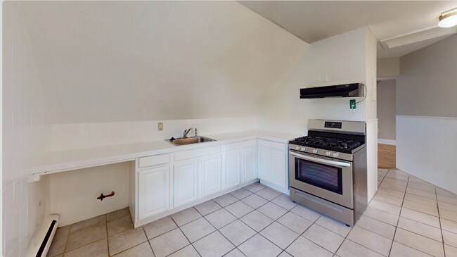50-56 Burnett St unit 1, Boston, MA 02130 - photo 2