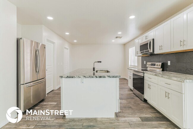 8473 W Riley Rd, Tolleson, AZ 85353 - photo 5