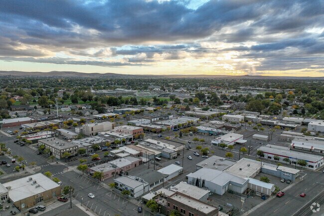 Downtown Kennewick sits just on the border of Finley.