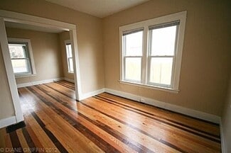 10 Vandine Place NE, Grand Rapids, MI 49503