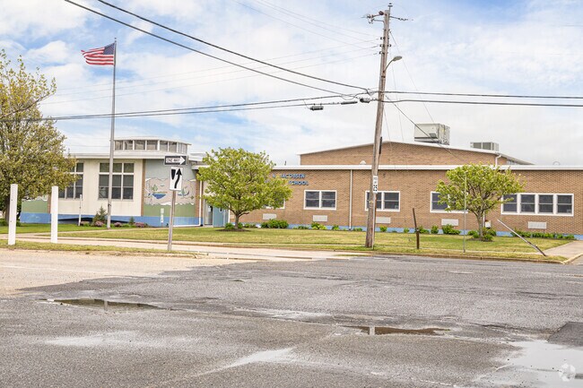 Ethel Jacobsen Elementary School committed to your child’s health, safety and education.
