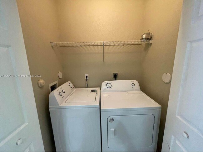 8210 SW 29th St, Miramar, FL 33025 - photo 5