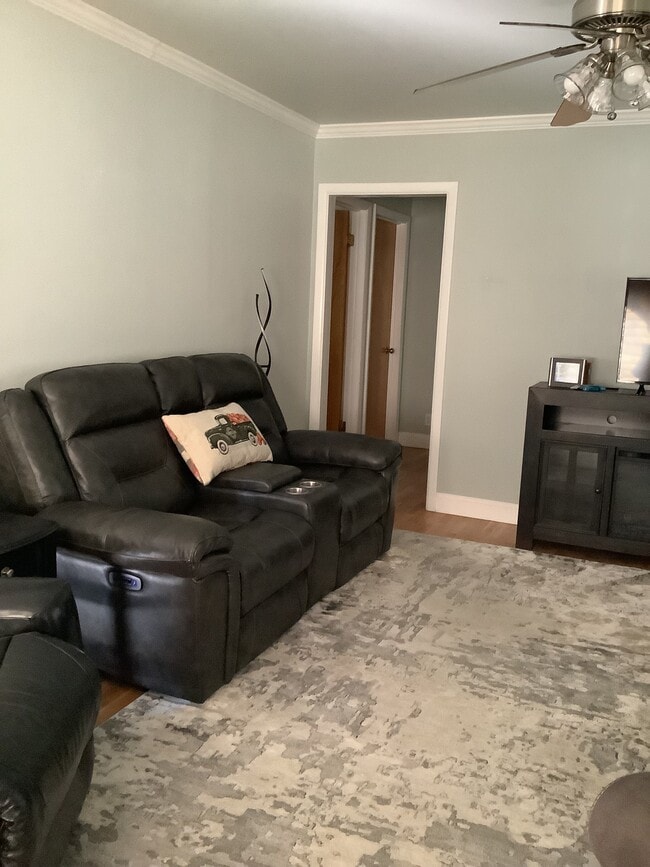 1006 25th St W, Billings, MT 59102 - photo 4