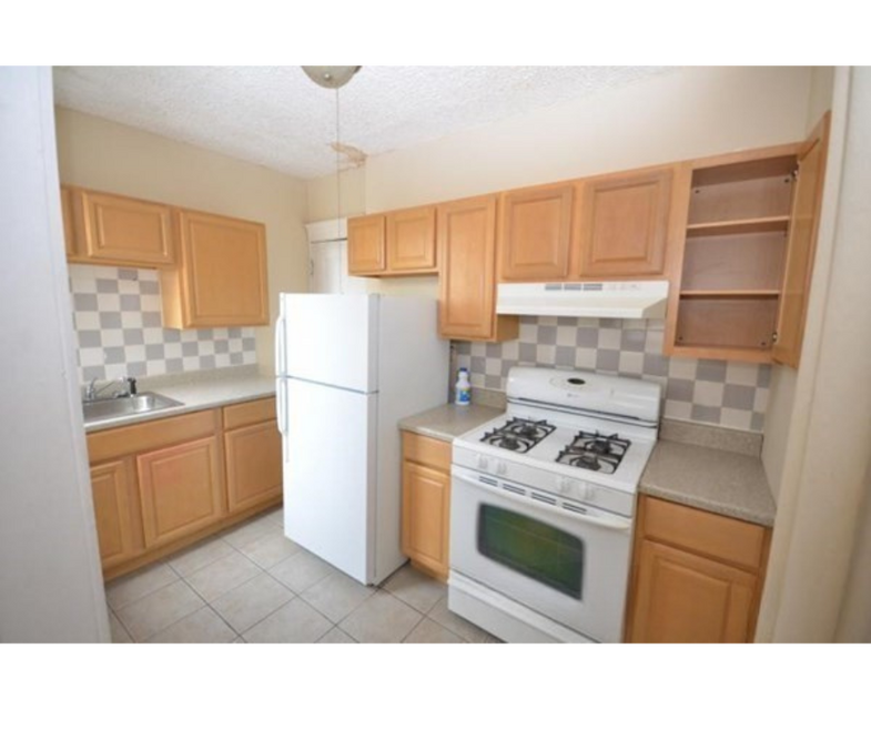 239 Kelton St unit 12, Allston, MA 02134 - photo 1