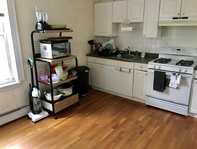 5 Buckley Ave unit 3, Jamaica Plain, MA 02130 - photo 2