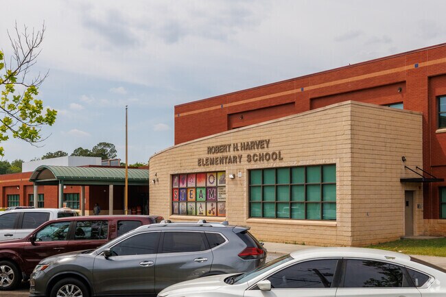 Robert H Harvey Elementary School is an urban public school in Albany, Georgia that is part of Dougherty County School System.