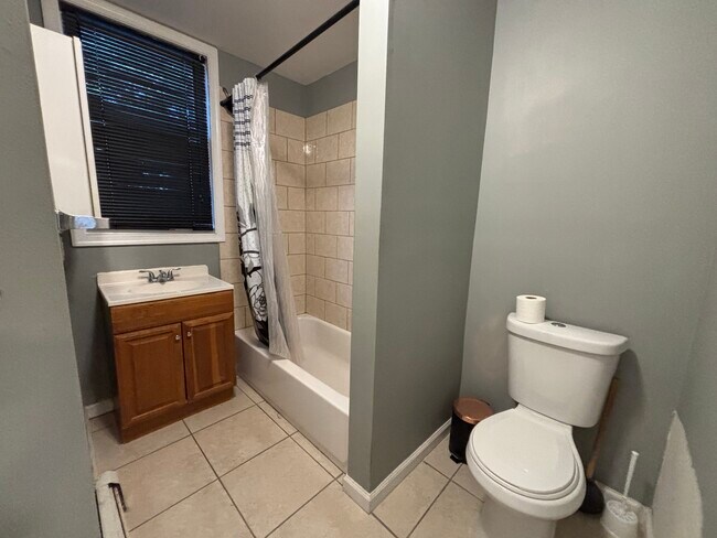 439 Marshall St unit 2, Elizabethport, NJ 07206 - photo 6