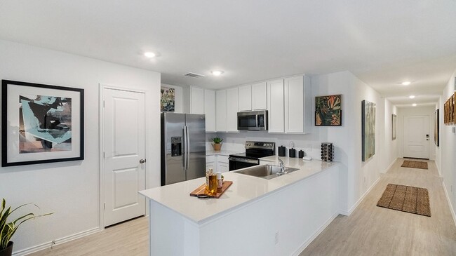 304 Trinity River Hollow, San Marcos, TX 78666 - photo 2