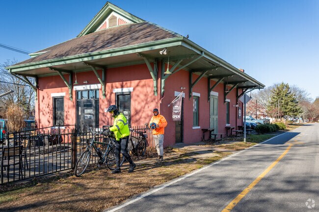Pedal through Bay Spring's East Bay Bike Path for scenic views and fresh air.