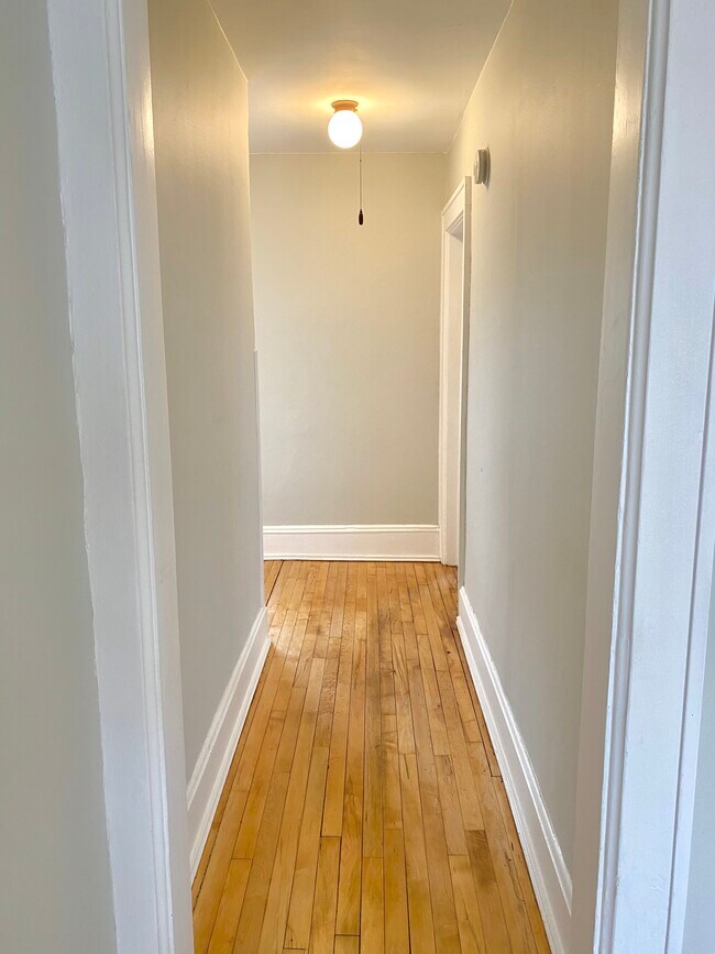 618 Adams St NE unit 2, Minneapolis, MN 55413 - photo 4