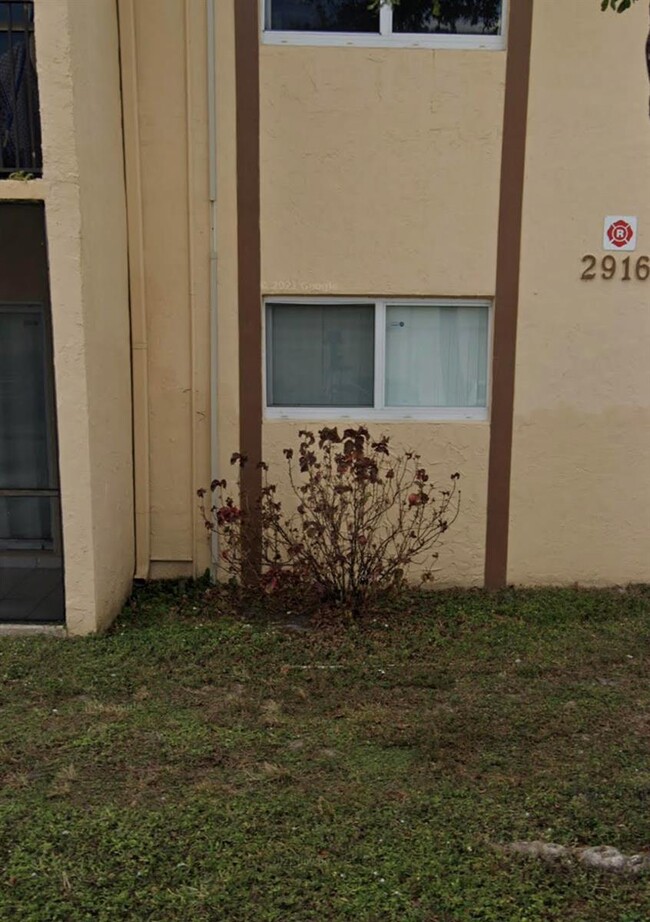 2451 NW 56th Ave Unit 1-101, Lauderhill, FL 33313