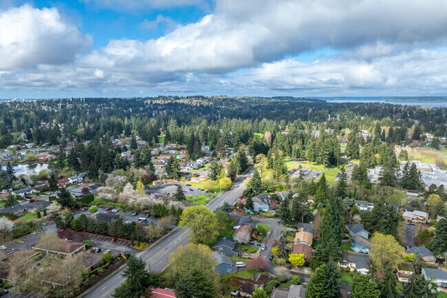 Lakota is a peaceful residential neighborhood that sits between Federal Way in the east and Puget Sound to the east.