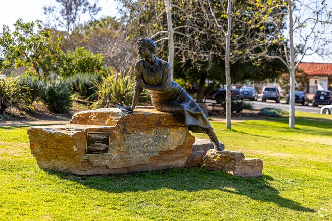Statues can often be seen throughout the downtown area of Rancho Santa Fe.