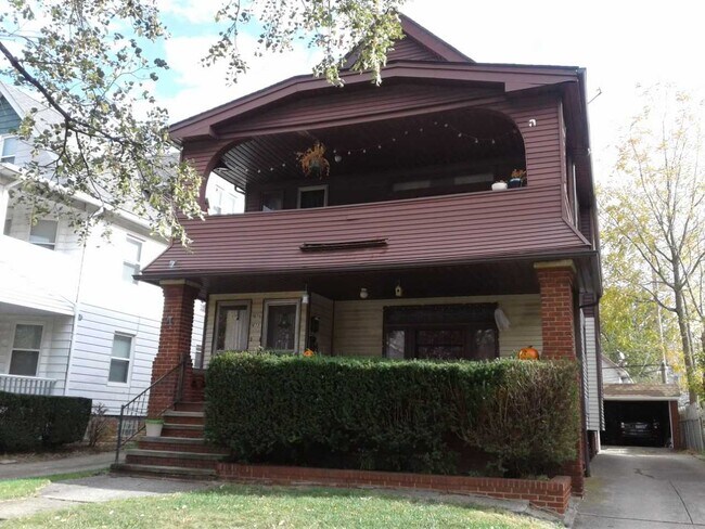 1673 Victoria Ave unit 2, Lakewood, OH 44107 - photo 2