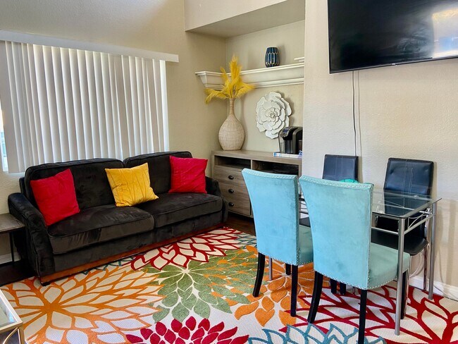 6918 Coley Ave unit 5, Las Vegas, NV 89117 - photo 2