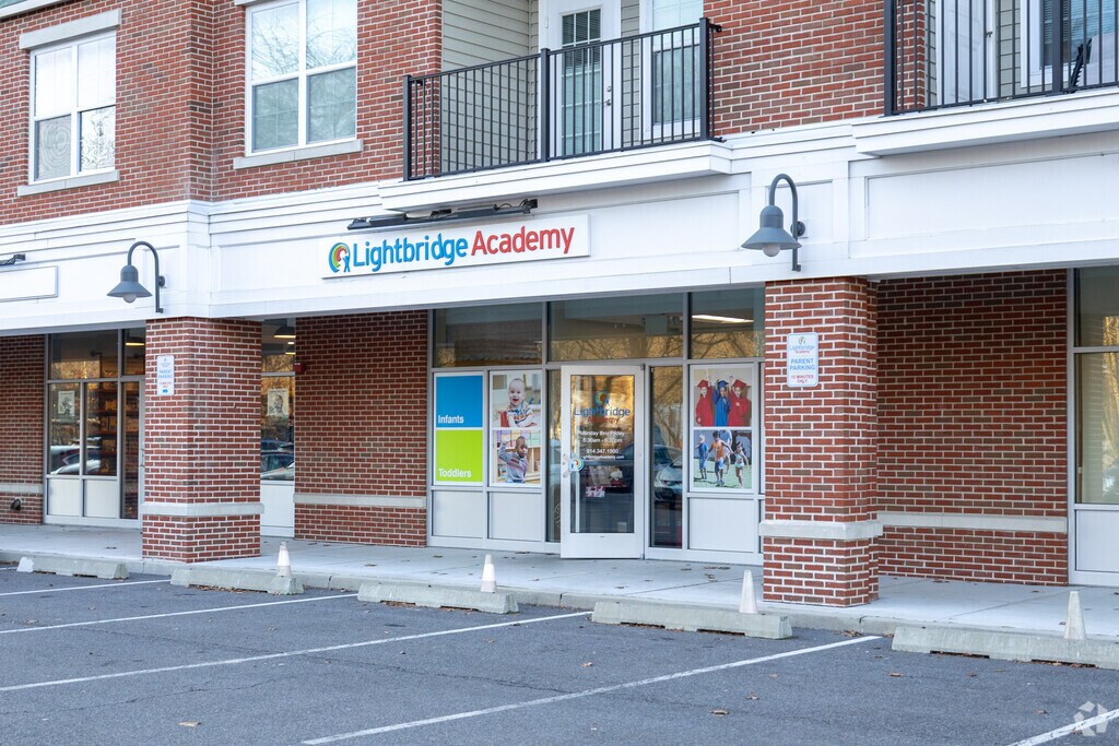 Lightbridge Academy of Elmsford welcomes your child to the start of their educational journey.