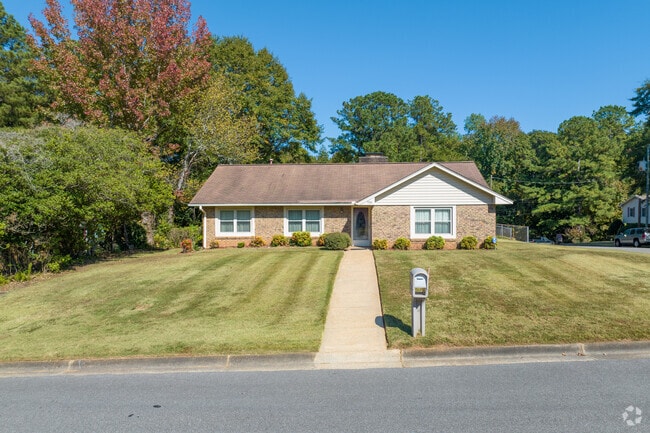 Ranch style homes sit on lots with simple landscaping in Northwest Auburn.