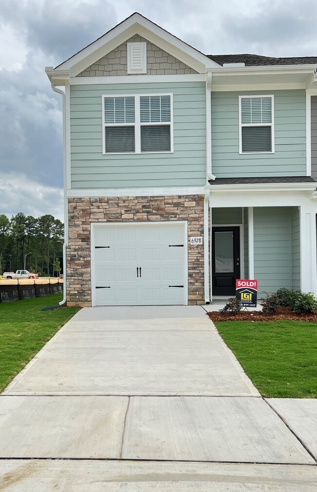 6928 Outfall Point Ln, Raleigh, NC 27616
