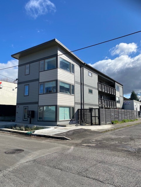 2720 SE Steele St, Portland, OR 97202