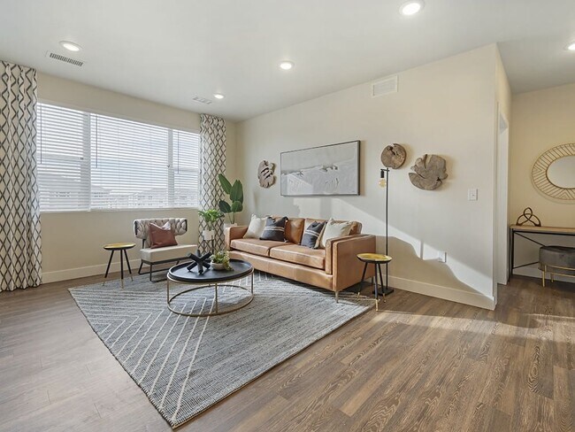 Momentum at First Creek, Denver, CO 80249 - photo 6