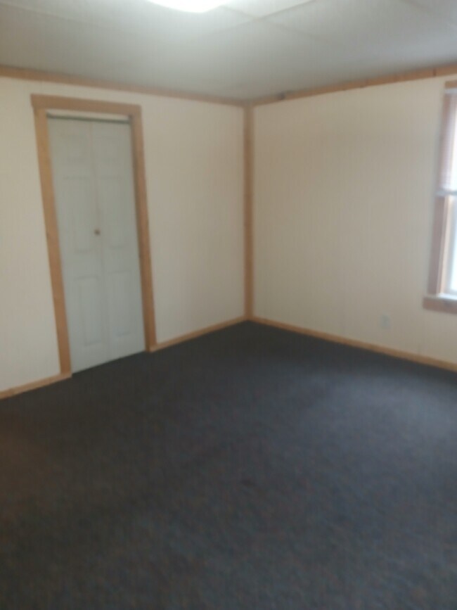 321 Myrtle St unit 321 Myrtle St. Apt, Rome, NY 13440 - photo 4