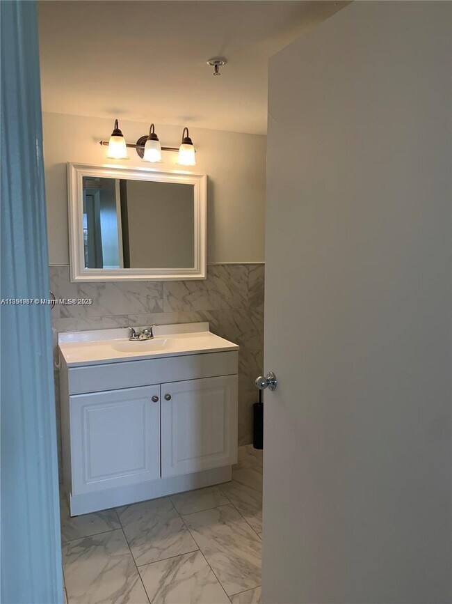 2071 Renaissance Blvd unit 108, Miramar, FL 33025 - photo 6