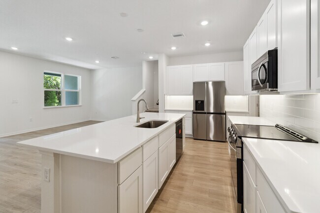 5285 Luisa Ct, St. Cloud, FL 34771 - photo 5