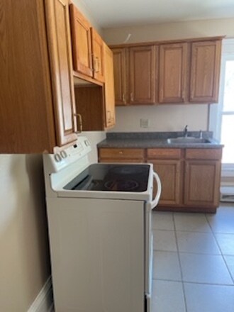 480 Irene St unit Downstairs, Platteville, WI 53818 - photo 1