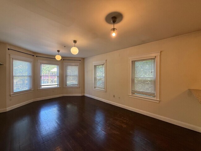 6 Giles Park unit 1, Somerville, MA 02143 - photo 4